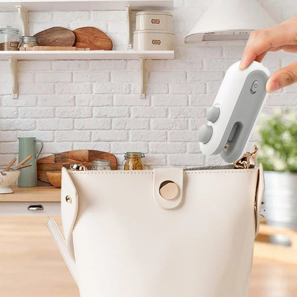 Portable Snack Saver